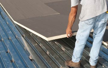 benefits of insulating Camas An T Saoithein flat roofing